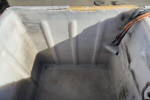 サムネイル: 平成22年　キャンター14.5M高所作業車　FRPバケット　上物アイチ　全塗装済み　車検2年付