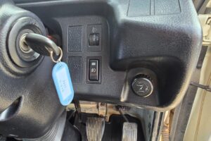 サムネイル: 平成25年　日野　レンジャー　４トンダンプ　電動コボレーン付（車検令和７年11月）