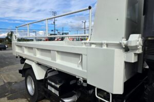 サムネイル: 平成25年　日野　レンジャー　４トンダンプ　電動コボレーン付（車検令和７年11月）