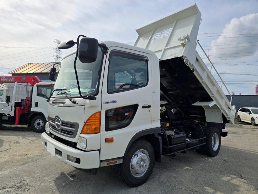 平成25年　日野　レンジャー　４トンダンプ　電動コボレーン付（車検令和７年11月）