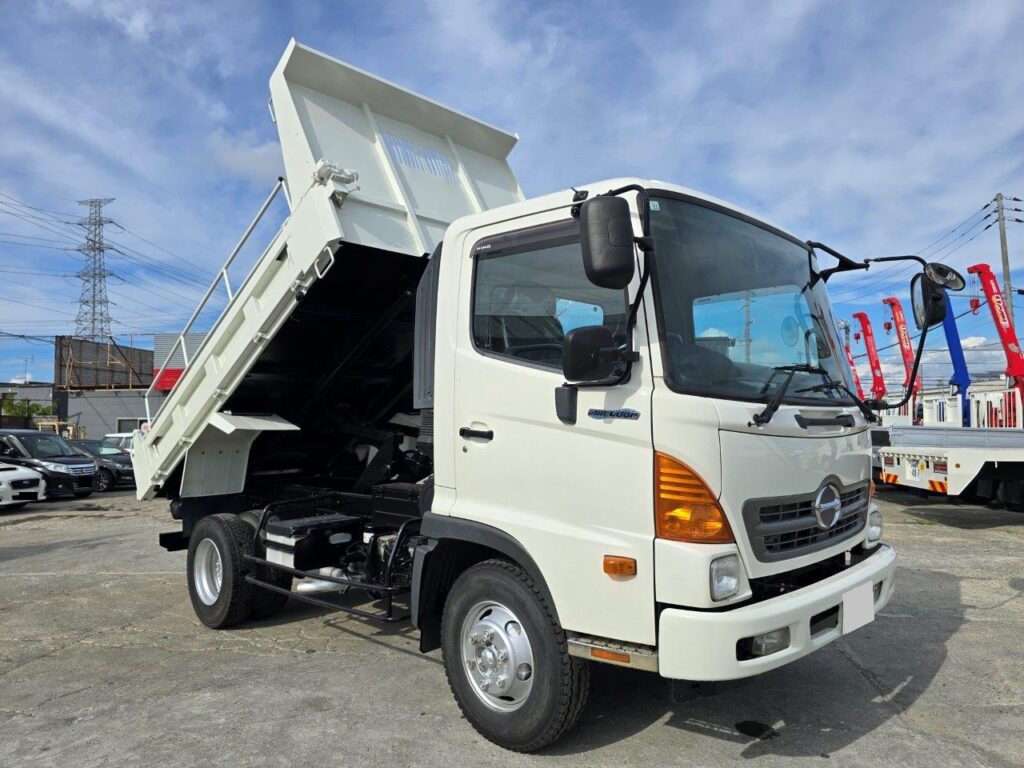 平成25年　日野　レンジャー　４トンダンプ　電動コボレーン付（車検令和７年11月）