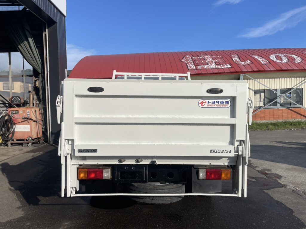 平成18年　ダイナ2トンWキャブ パワーゲート付き4WD 全塗装済み　車検令和7年11月