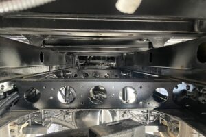 サムネイル: 平成18年　ダイナ2トンWキャブ パワーゲート付き4WD 全塗装済み　車検令和7年11月