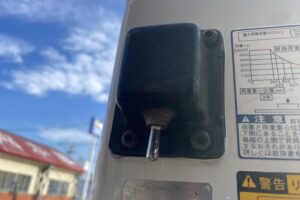 サムネイル: 平成18年　ダイナ2トンWキャブ パワーゲート付き4WD 全塗装済み　車検令和7年11月