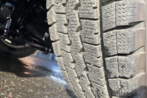 サムネイル: 平成18年　ダイナ2トンWキャブ パワーゲート付き4WD 全塗装済み　車検令和7年11月