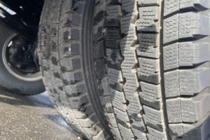 サムネイル: 平成18年　ダイナ2トンWキャブ パワーゲート付き4WD 全塗装済み　車検令和7年11月
