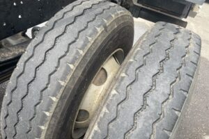 サムネイル: 平成28年　フォワード４トンLゲートダンプ　極東開発　電動コボレーン　車検1年付