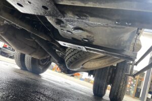 サムネイル: 平成28年　フォワード４トンLゲートダンプ　極東開発　電動コボレーン　車検1年付
