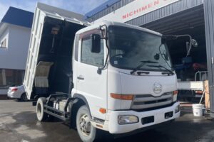 サムネイル: 平成22年　コンドル４トン深ダンプ　土砂禁　極東開発　車検令和8年7月