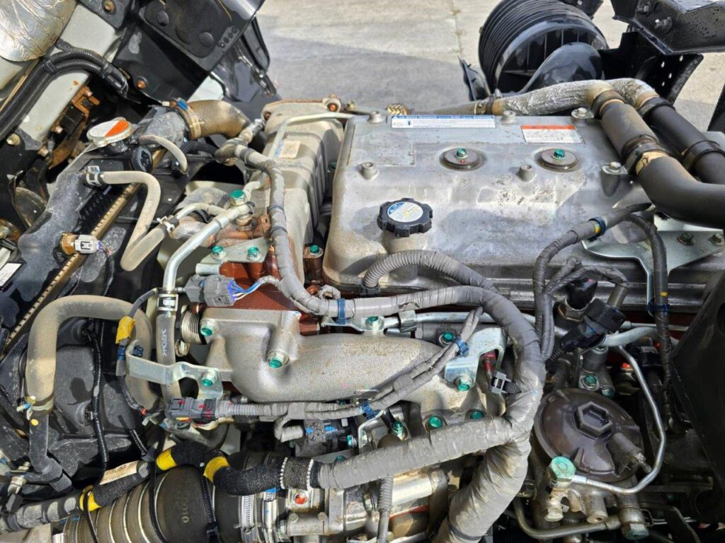 令和２年　日野　レンジャー　４トンダンプ　コボレーン付　荷台塗装済！（車検1年付）