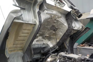 サムネイル: 平成23年　レンジャー4ｔ4段クレーンロング　★ラジコン★車検1年付★