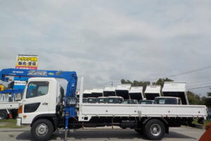 サムネイル: 平成23年　レンジャー4ｔ4段クレーンロング　★ラジコン★車検1年付★