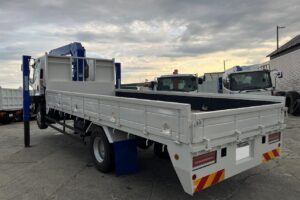 サムネイル: 平成23年　いすゞ　フォワード　４トン段クレーンロングジャッキ　フックイン・ラジコン付（車検令和8年7月）