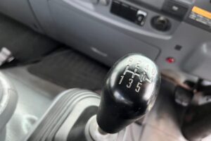 サムネイル: 平成23年　いすゞ　フォワード　４トン段クレーンロングジャッキ　フックイン・ラジコン付（車検令和8年7月）