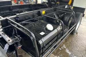 サムネイル: 平成29年　日野　レンジャー　４トンダンプ　電動コボレーン付・全塗装済！（車検1年付）