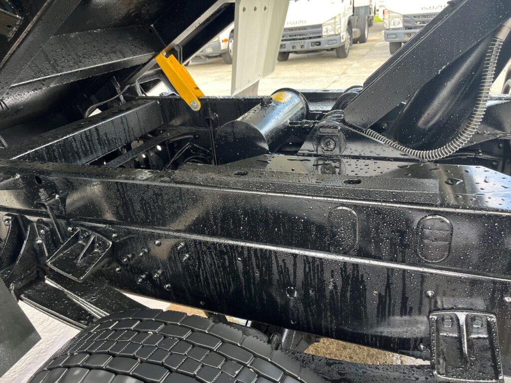 平成29年　日野　レンジャー　４トンダンプ　電動コボレーン付・全塗装済！（車検1年付）