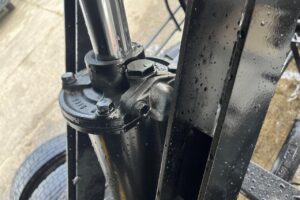サムネイル: 平成29年　日野　レンジャー　４トンダンプ　電動コボレーン付・全塗装済！（車検1年付）