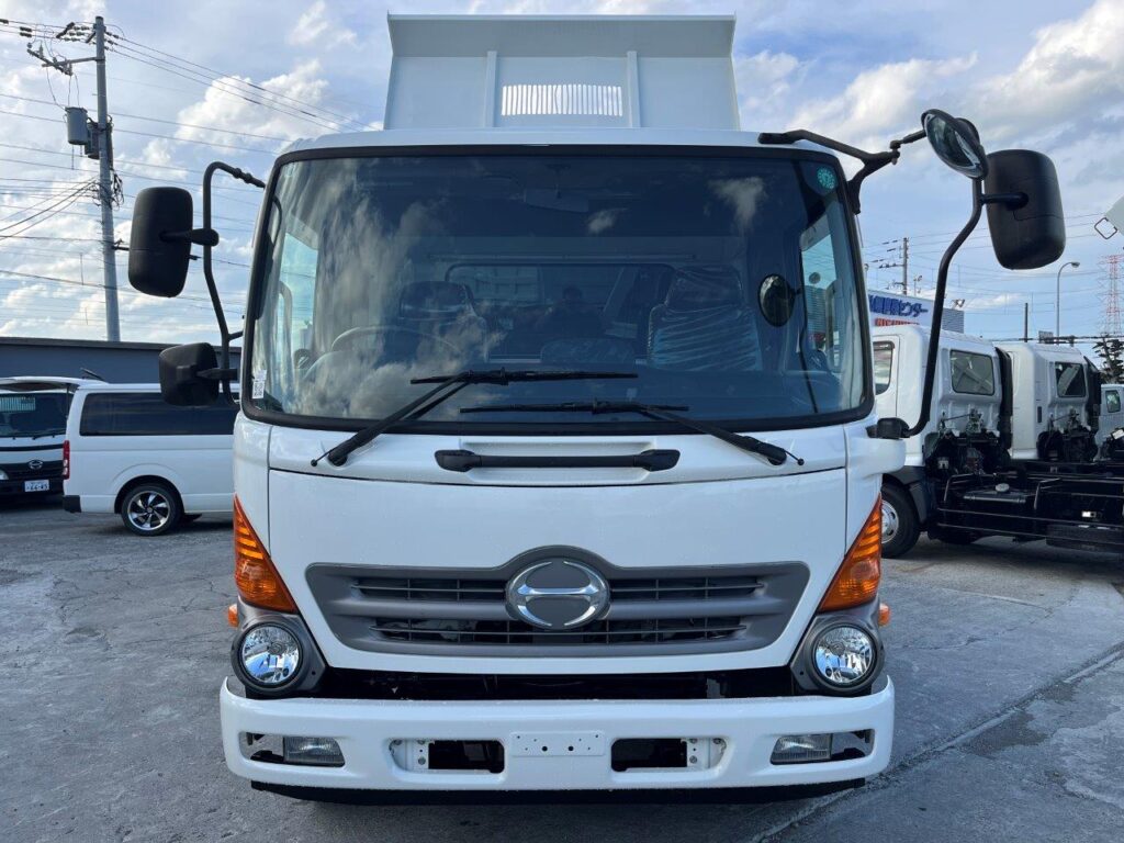 平成29年　日野　レンジャー　４トンダンプ　電動コボレーン付・全塗装済！（車検1年付）