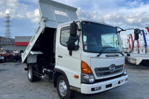 サムネイル: 平成29年　日野　レンジャー　４トンダンプ　電動コボレーン付・全塗装済！（車検1年付）