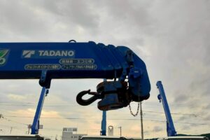 サムネイル: 平成24年　日野　レンジャー4トン4段クレーンラジコン