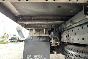 サムネイル: 平成28年 日野 デュトロ　３ｔ アルミバン ロング ４WD（車検令和8年8月）