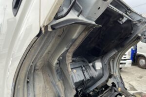 サムネイル: 平成28年 日野 デュトロ　３ｔ アルミバン ロング ４WD