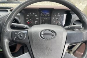 サムネイル: 令和2年　レンジャー4トン4段クレーンロング ラジコン 走行3.7万キロ‼ 車検1年付