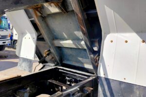 サムネイル: 平成26年　レンジャー4トンダンプ