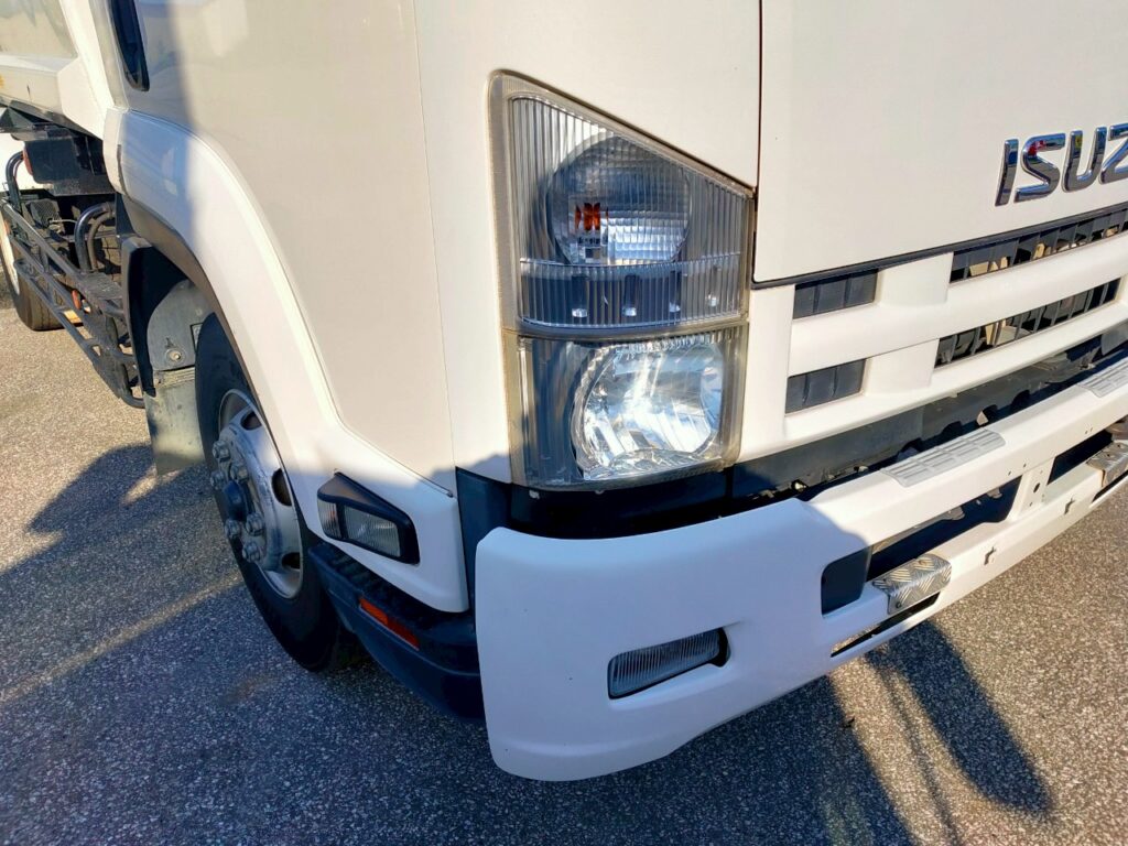 平成26年　いすゞ　フォワード　プレス式パッカー8.2㎥　連続スイッチ・汚泥タンク・バックモニター（車検1年付）
