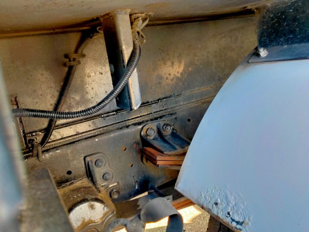 平成26年　いすゞ　フォワード　プレス式パッカー8.2㎥　連続スイッチ・汚泥タンク・バックモニター（車検1年付）