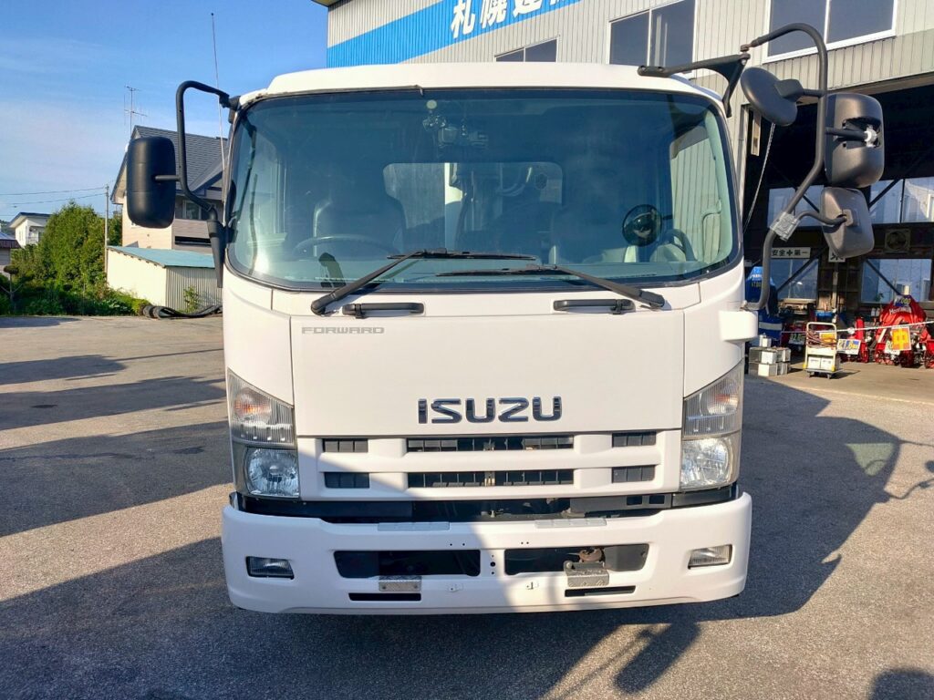 平成26年　いすゞ　フォワード　プレス式パッカー8.2㎥　連続スイッチ・汚泥タンク・バックモニター（車検1年付）