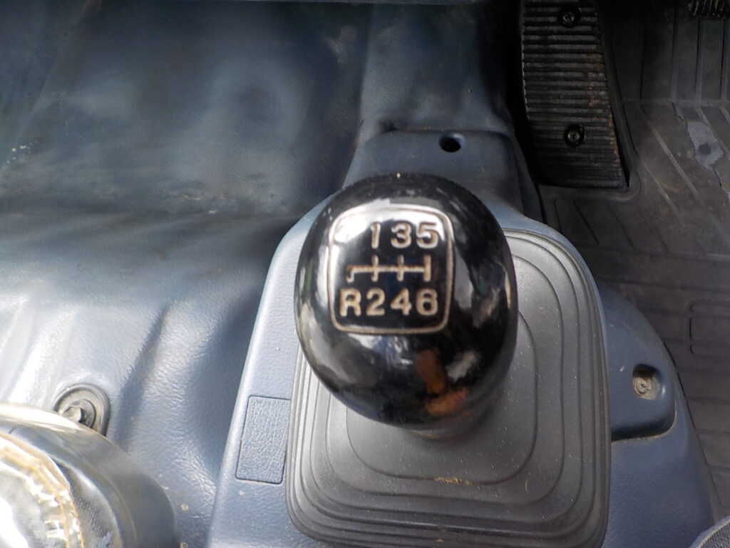 平成21年　レンジャー 4ｔ3段クレーン ロングジャッキ　★ラジコン★フックイン★車検令和8年7月★