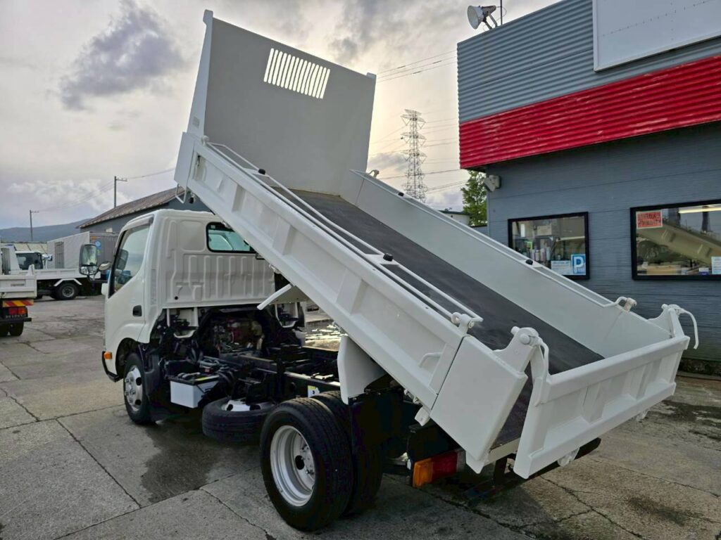 平成25年 日野 デュトロ2tダンプ　