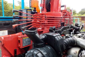 サムネイル: 平成20年　レンジャー 4ｔ4段クレーンロング　★ラジコン★差違いアウトリガー★パラフック★