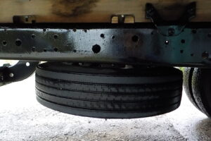 サムネイル: 平成20年　レンジャー 4ｔ4段クレーンロング　★ラジコン★差違いアウトリガー★パラフック★