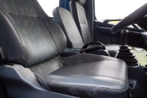 サムネイル: 平成20年　レンジャー 4ｔ4段クレーンロング　★ラジコン★差違いアウトリガー★パラフック★