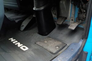 サムネイル: 平成20年　レンジャー 4ｔ4段クレーンロング　★ラジコン★差違いアウトリガー★パラフック★