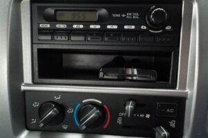 サムネイル: 平成20年　レンジャー 4ｔ4段クレーンロング　★ラジコン★差違いアウトリガー★パラフック★