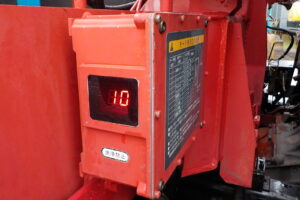 サムネイル: 平成20年　レンジャー 4ｔ4段クレーンロング　★ラジコン★差違いアウトリガー★パラフック★