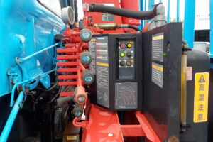 サムネイル: 平成20年　レンジャー 4ｔ4段クレーンロング　★ラジコン★差違いアウトリガー★パラフック★