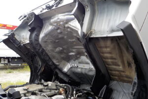 サムネイル: 平成23年　レンジャー 4ｔ4段クレーンロングジャッキ　★ラジコン★フックイン★車検令和8年8月★