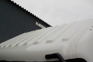 サムネイル: 平成23年　レンジャー 4ｔ4段クレーンロングジャッキ　★ラジコン★フックイン★車検令和8年8月★