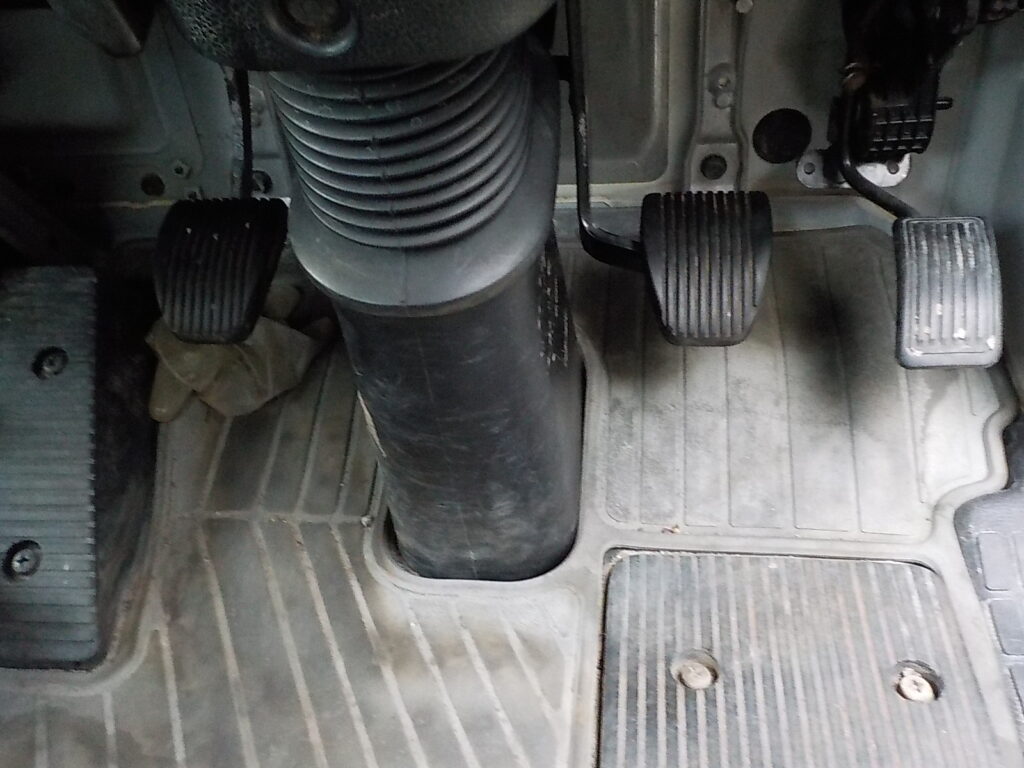 平成23年　レンジャー 4ｔ4段クレーンロングジャッキ　★ラジコン★フックイン★車検令和8年8月★