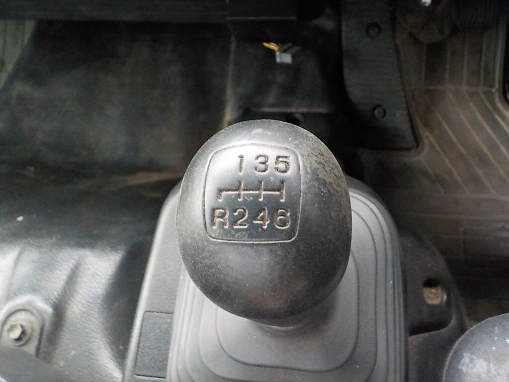 平成23年　レンジャー 4ｔ4段クレーンロングジャッキ　★ラジコン★フックイン★車検令和8年8月★