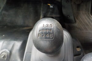 サムネイル: 平成23年　レンジャー 4ｔ4段クレーンロングジャッキ　★ラジコン★フックイン★車検令和8年8月★