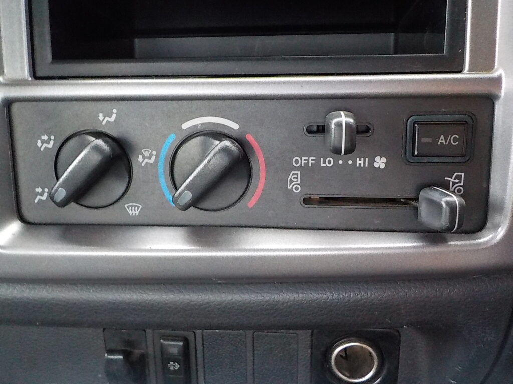 平成23年　レンジャー 4ｔ4段クレーンロングジャッキ　★ラジコン★フックイン★車検令和8年8月★