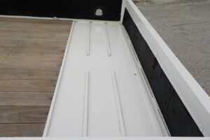 サムネイル: 平成23年　レンジャー 4ｔ4段クレーンロングジャッキ　★ラジコン★フックイン★車検令和8年8月★