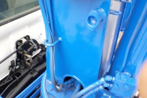 サムネイル: 平成23年　レンジャー 4ｔ4段クレーンロングジャッキ　★ラジコン★フックイン★車検令和8年8月★