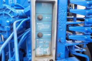 サムネイル: 平成23年　レンジャー 4ｔ4段クレーンロングジャッキ　★ラジコン★フックイン★車検令和8年8月★