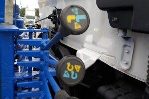 サムネイル: 平成23年　レンジャー 4ｔ4段クレーンロングジャッキ　★ラジコン★フックイン★車検令和8年8月★